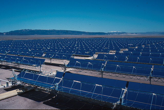 Concentrated solar technology employed at a U.S. site. The technology employed in Morocco uses similar energy-focusing technology. PHOTO: U.S. Bureau of Land Management, via Wikimedia Commons