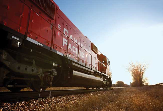 CP Rail announced Jan. 21 that it would cut 1,000 jobs, following recording best-ever profits and revenue for 2015. PHOTO: CP Rail
