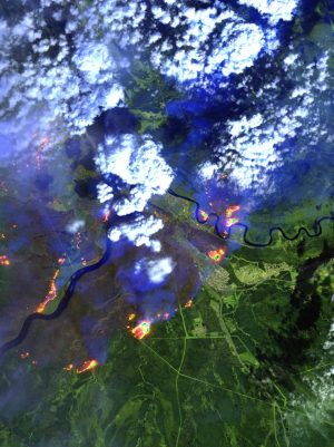 Satellite images that show the extent of the Fort McMurray forest fire as of May 4, 2016. PHOTO: CNW Group/Effigis Géo-Solutions inc.